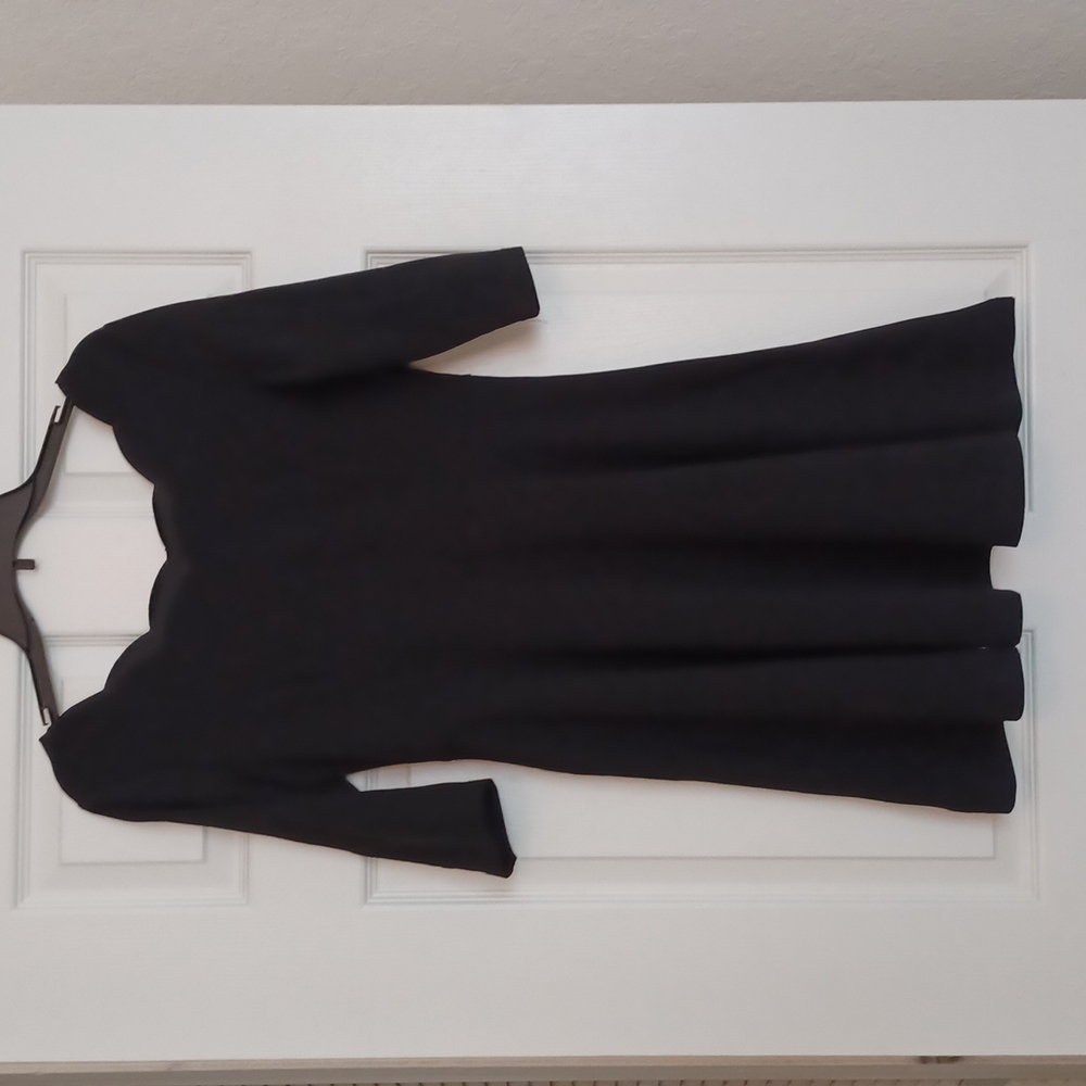 Apperloth A black dress scallop neck high waist above the knee size small